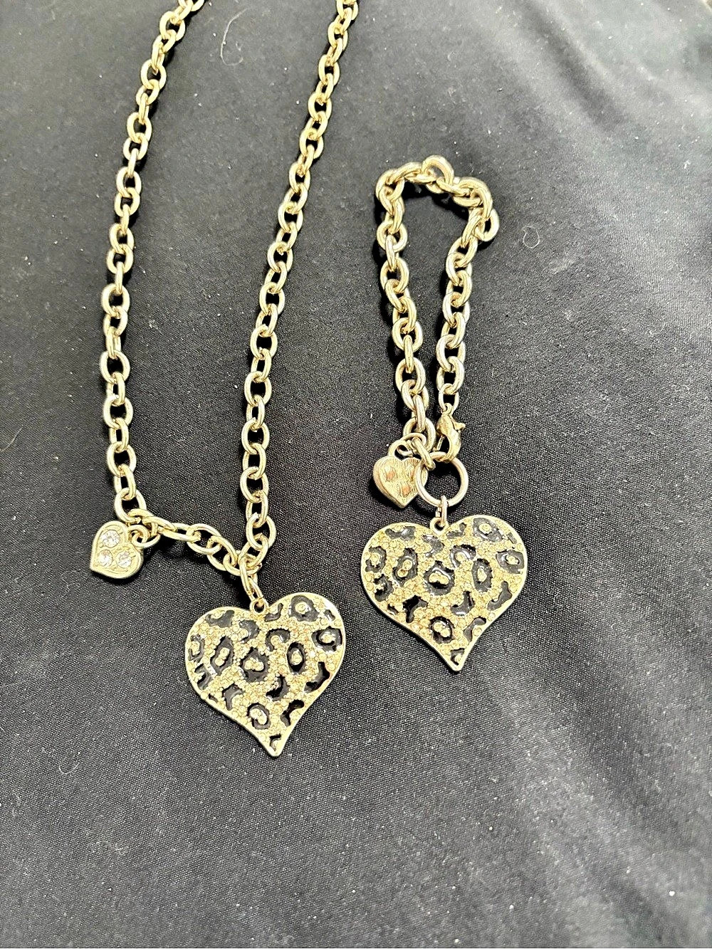 Leopard Heart Pendant Necklace Set